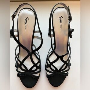 FIONI Night Black Strappy Heels